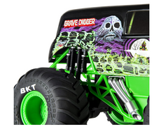 Load image into Gallery viewer, Monster Jam 6045003 RC 1/15比例
