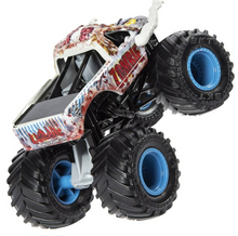 Load image into Gallery viewer, Monster Jam Crazy Bigfoot: 1:64 Special Platform Combo Crazy Zombie
